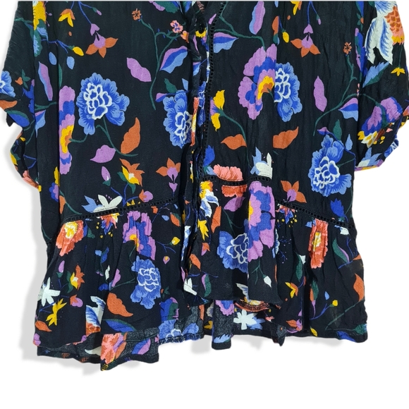 Size- free size till 50", Anthropologie loose style printed top. - Picture 4 of 6